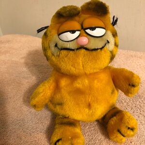 Vintage 1981 Fun Farm Garfield Plush Beanie 9”